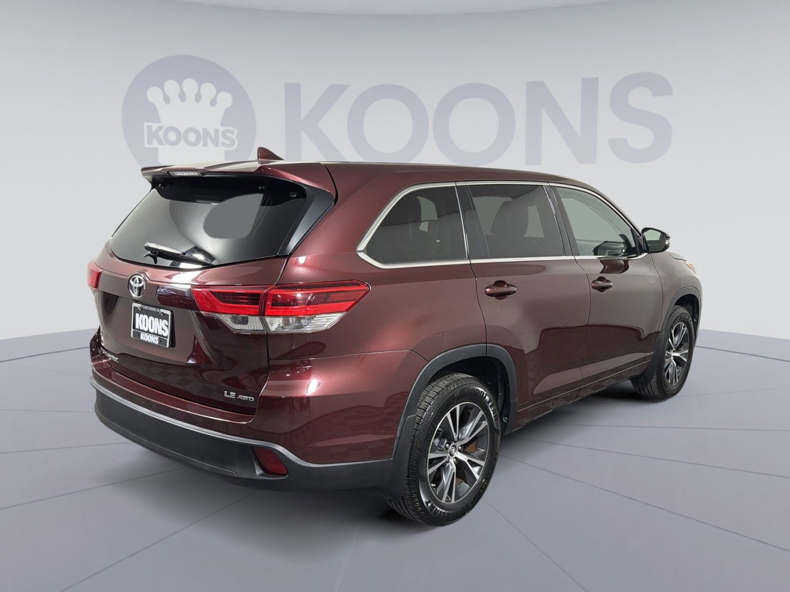 Used 2017 Toyota Highlander Plus image 7