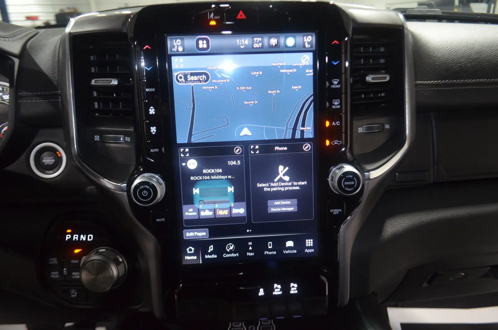 Used 2025 RAM 1500 Laramie image 25