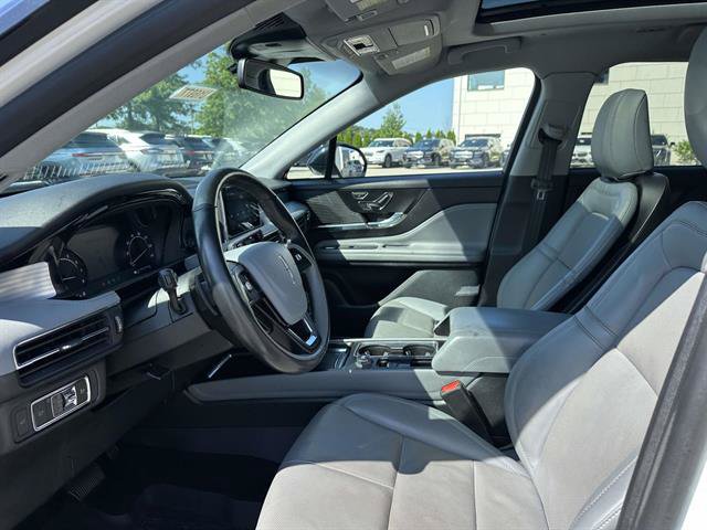 Used 2022 Lincoln Corsair AWD w/ Premium Package image 13