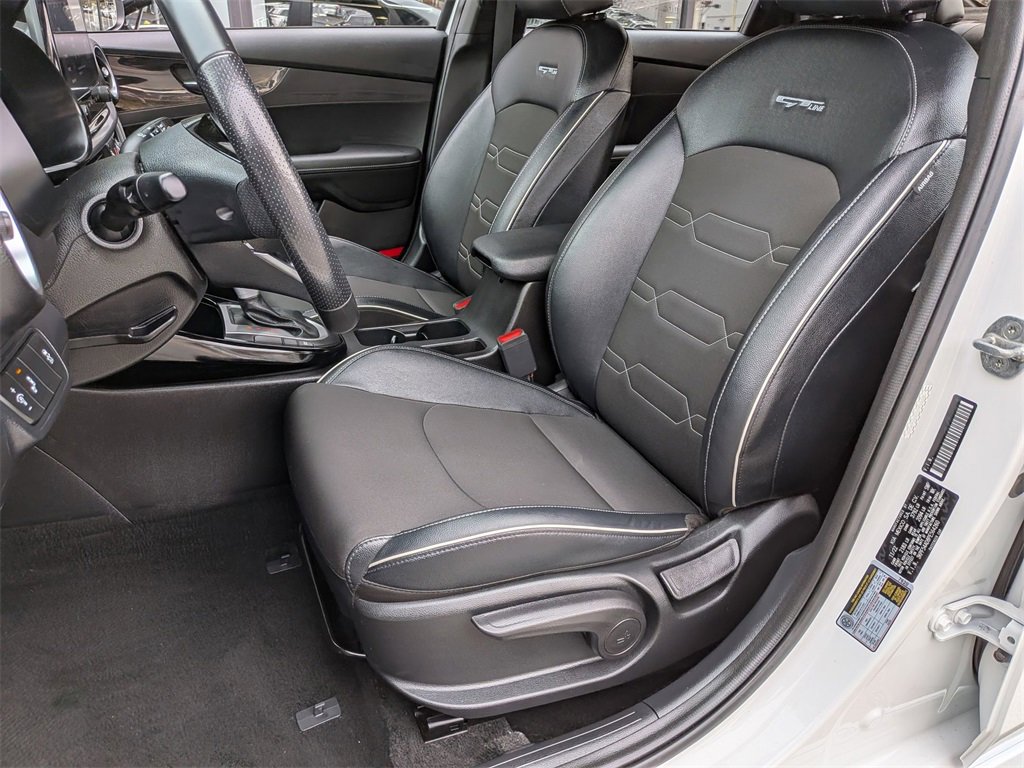 Used 2023 Kia Forte GT-Line w/ GT-Line Premium Package image 24