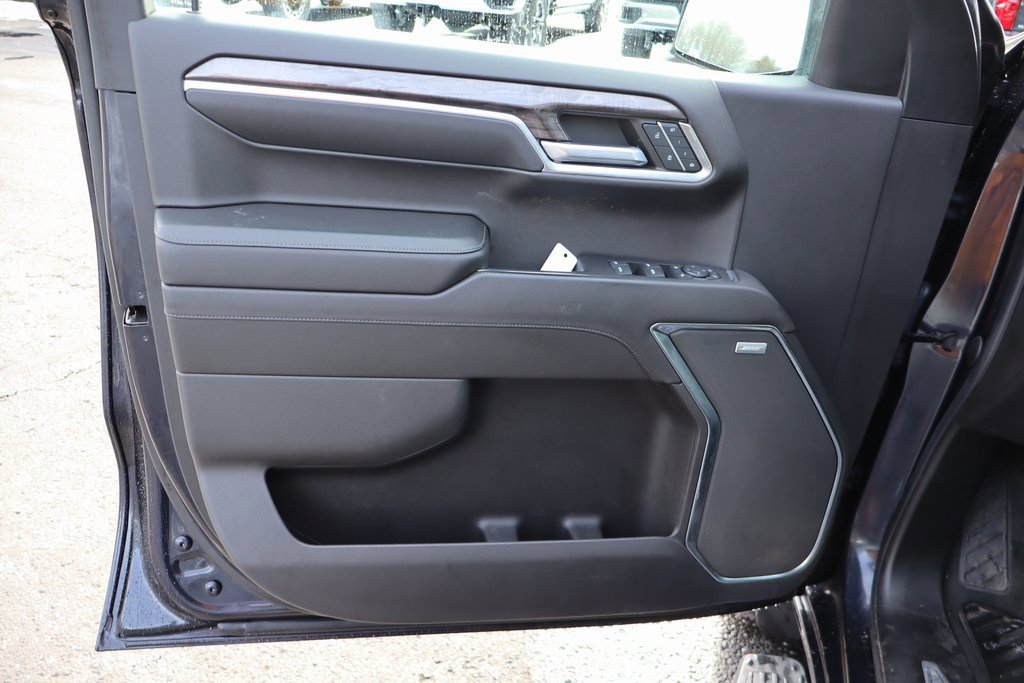 Used 2022 Chevrolet Silverado 1500 LTZ w/ LTZ Convenience Package II image 25