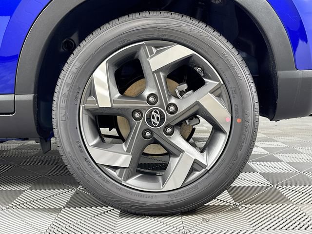 Used 2025 Hyundai Venue Limited FWD image 43