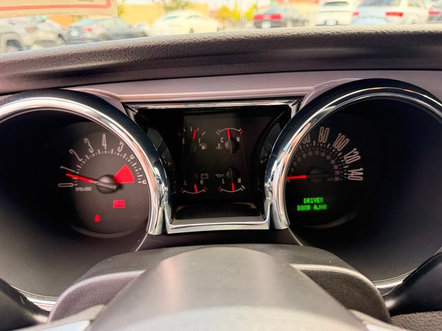Used 2005 Ford Mustang GT RWD image 19