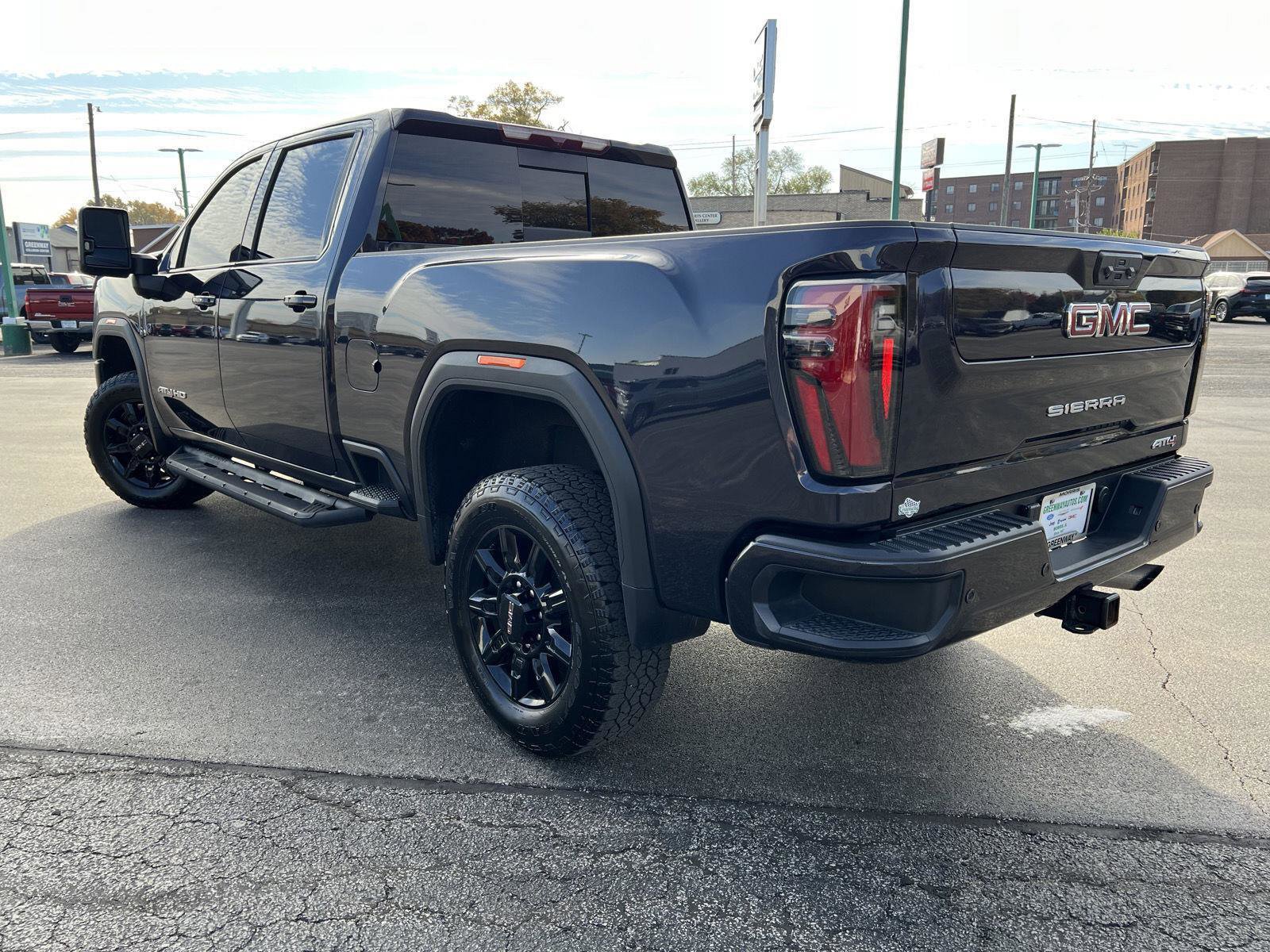 Used 2024 GMC Sierra 2500 AT4 w/ AT4 Preferred Package image 10