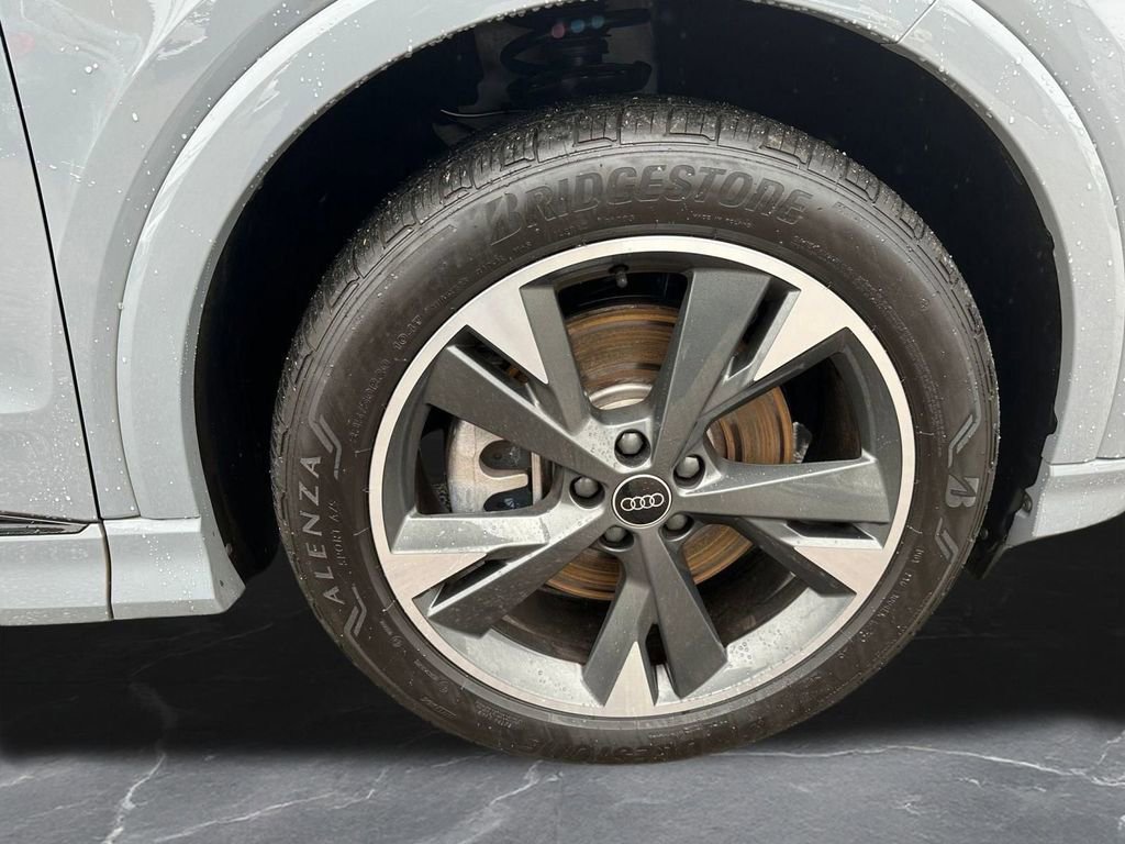 Used 2024 Audi Q4 e-tron Premium image 37