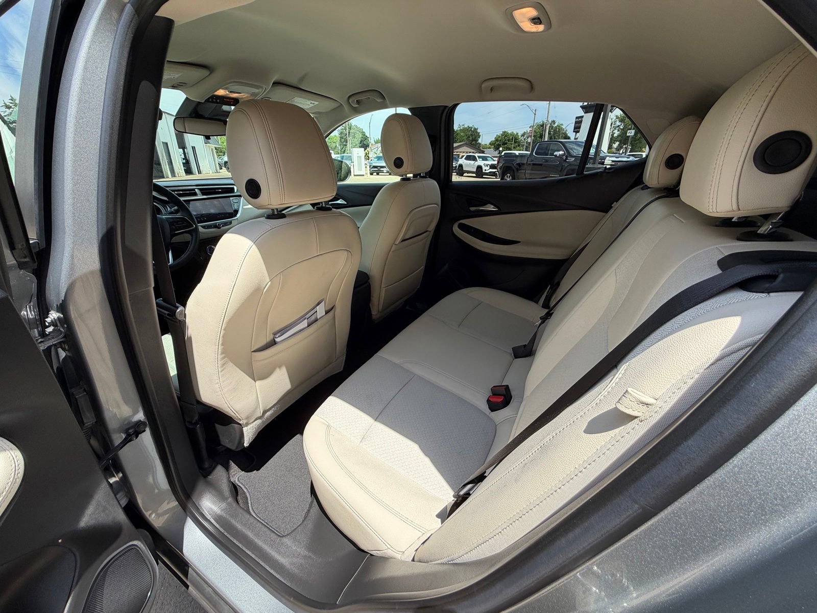 Used 2023 Buick Encore GX Preferred w/ Cold Weather Comfort Package FWD image 24