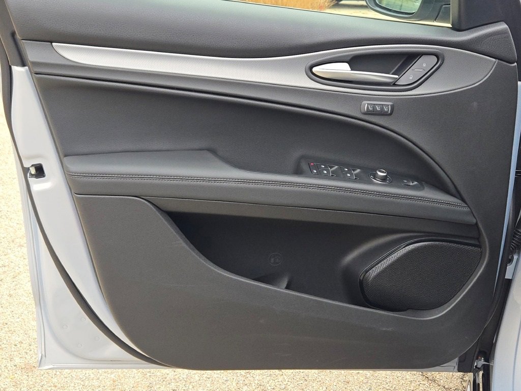 New 2025 Alfa Romeo Stelvio Sprint w/ Veloce Package image 21