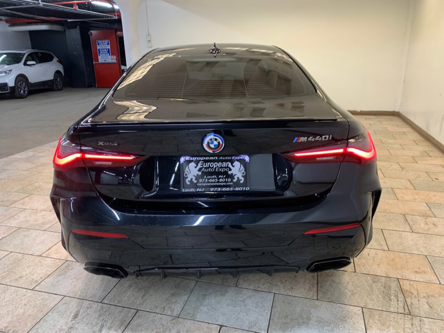 Used 2023 BMW 440i xDrive Coupe w/ Premium Package image 6