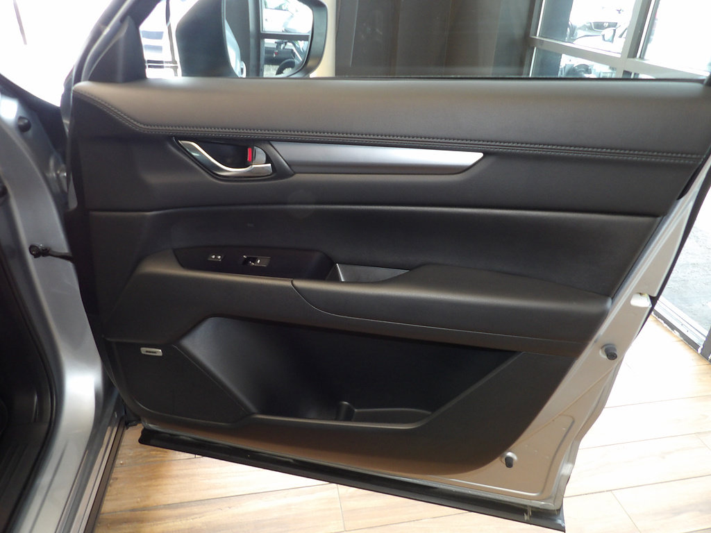Used 2020 MAZDA CX-5 Touring AWD/4WD image 12