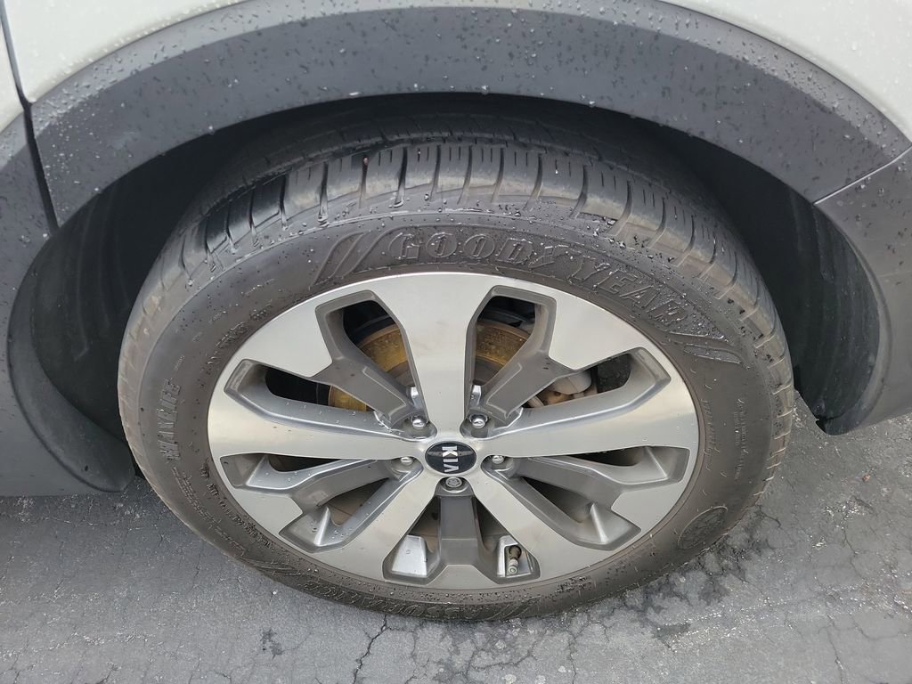 Used 2021 Kia Telluride EX w/ EX Premium Package image 15