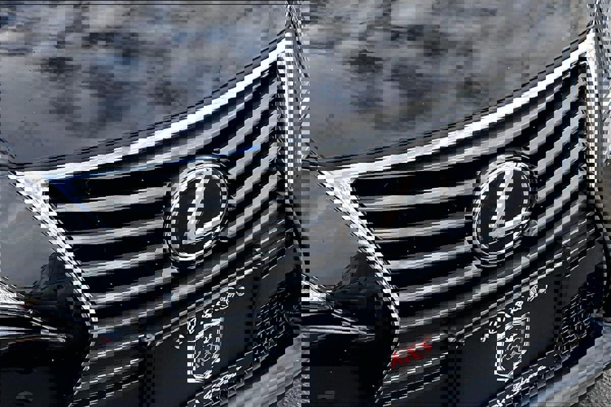 Used 2015 Lexus IS 250 w/ Navigation System Package image 27