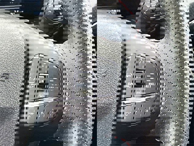 Used 2025 Ford Escape ST-Line image 14