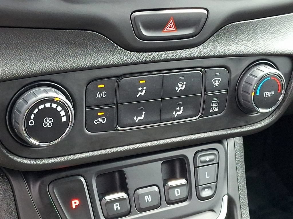 Certified 2020 GMC Terrain SLE FWD image 16