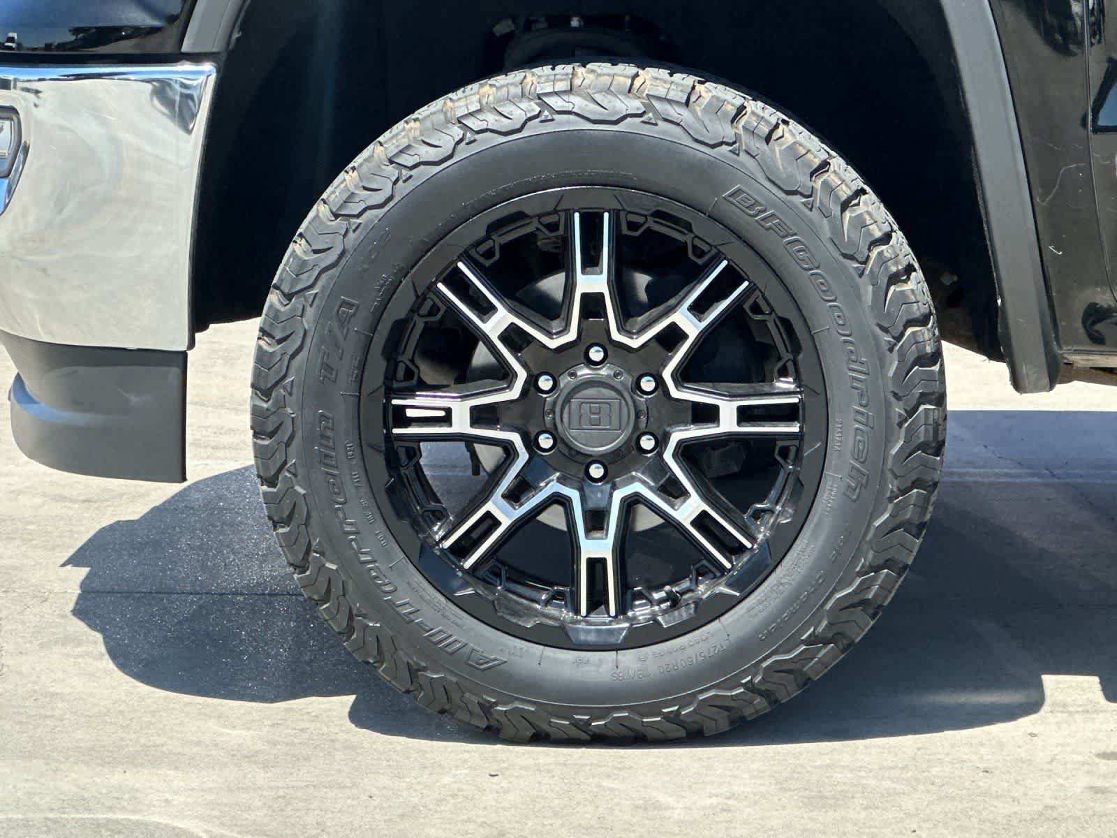 Used 2017 GMC Sierra 1500 SLT RWD image 26