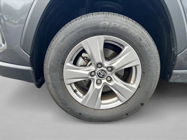Certified 2025 Toyota RAV4 XLE FWD image 26