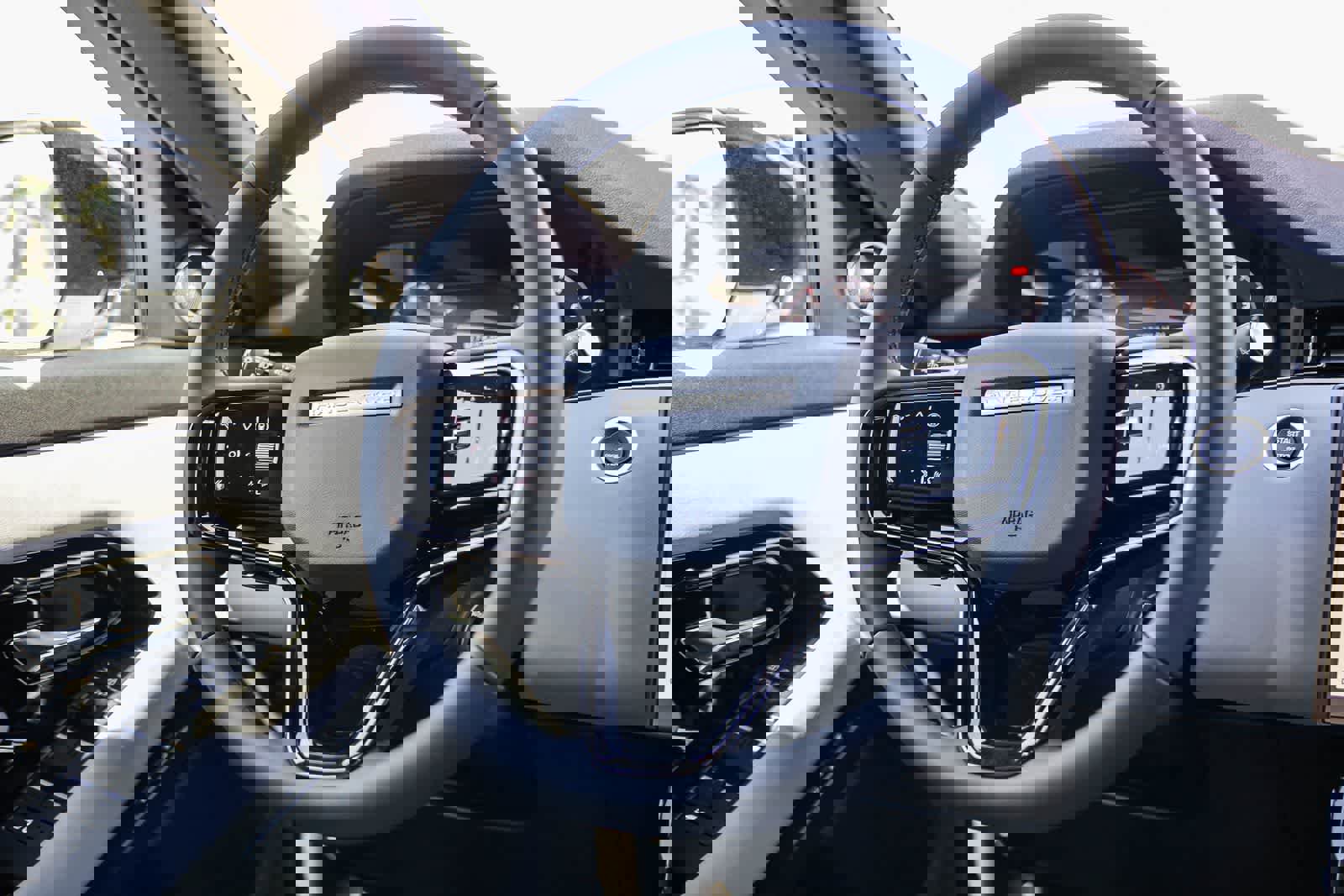 New 2026 Land Rover Range Rover Evoque S image 15