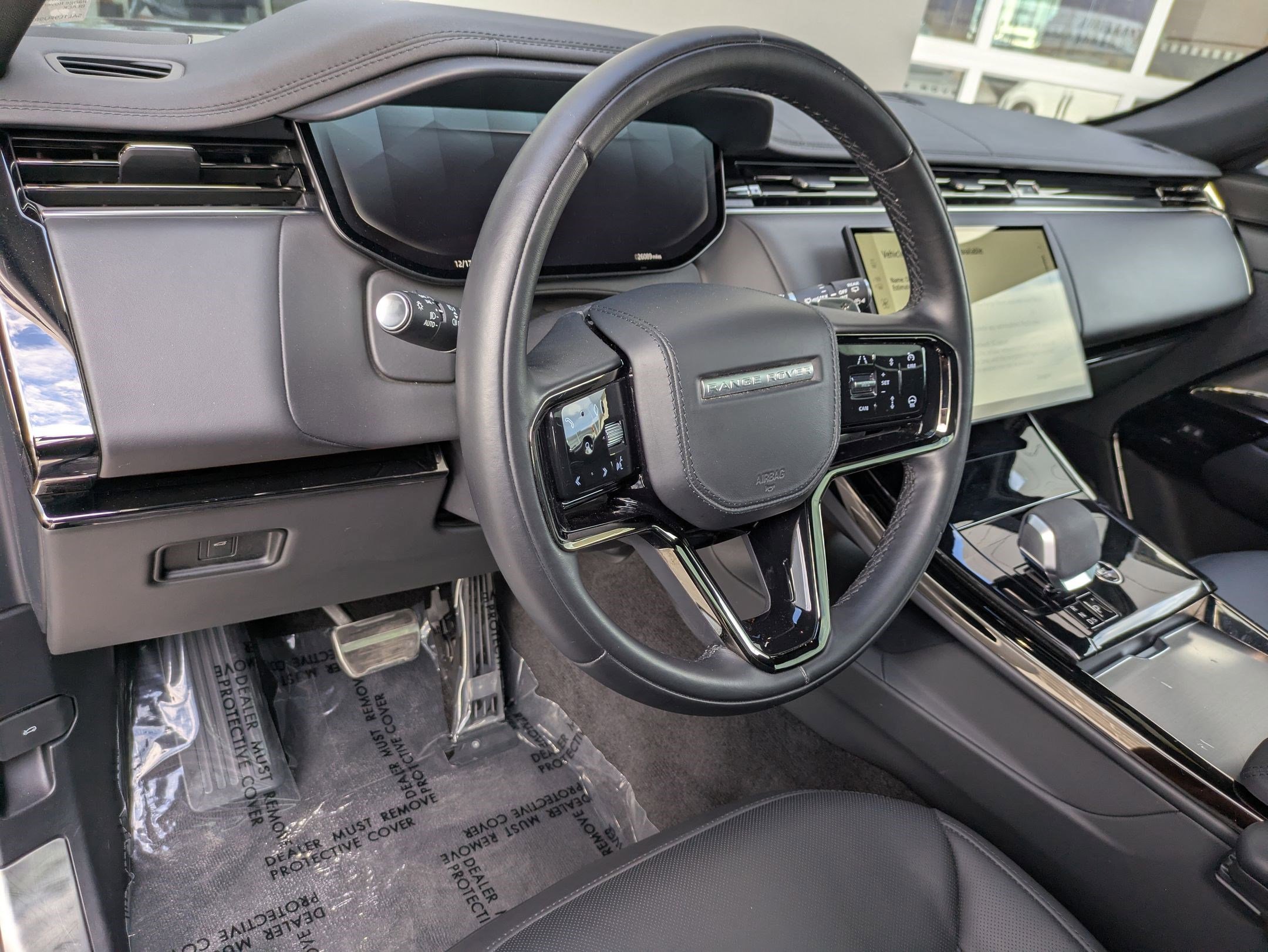 Used 2024 Land Rover Range Rover Sport Dynamic SE image 14