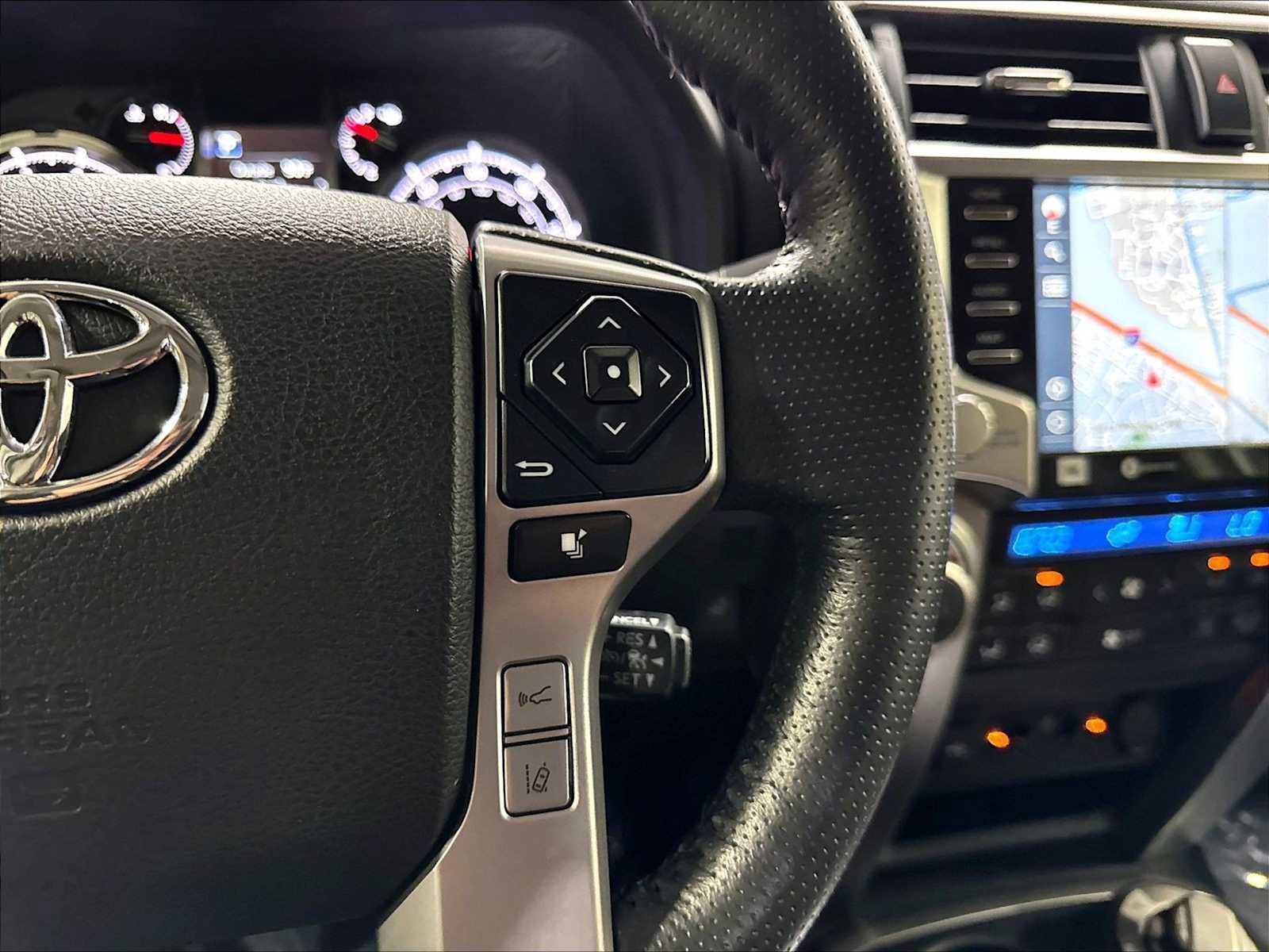 Used 2023 Toyota 4Runner Limited AWD/4WD image 22