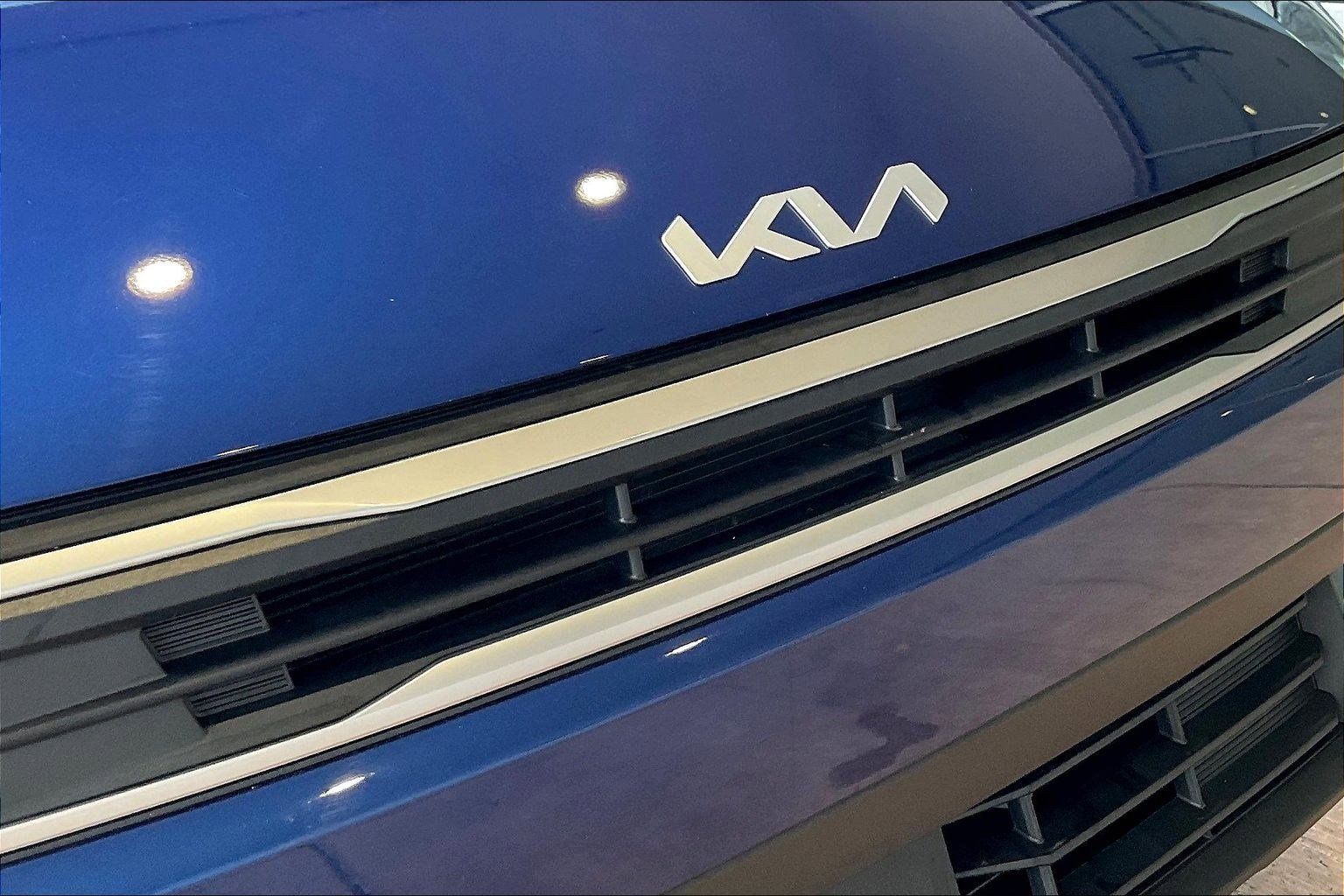 Used 2025 Kia K4 LXS image 31