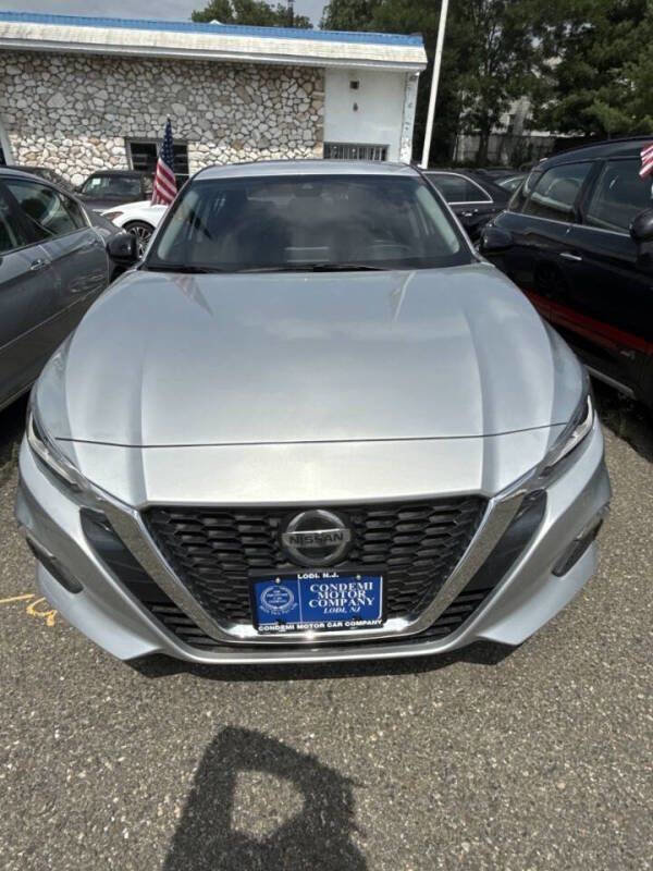 Used 2021 Nissan Altima 2.5 SR w/ SR Premium Package image 1