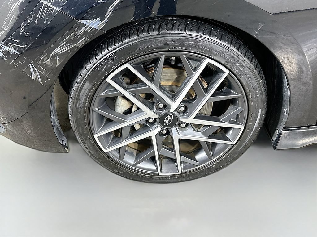 Used 2020 Hyundai Elantra Sport w/ Premium Package 02 FWD image 14