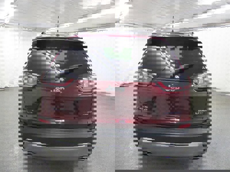 Used 2019 Jeep Cherokee Limited w/ Luxury Group image 6