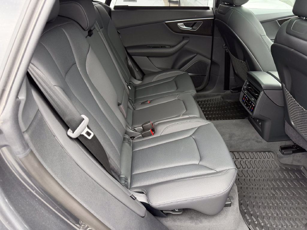 New 2027 Audi Q8 Premium Plus AWD/4WD image 11
