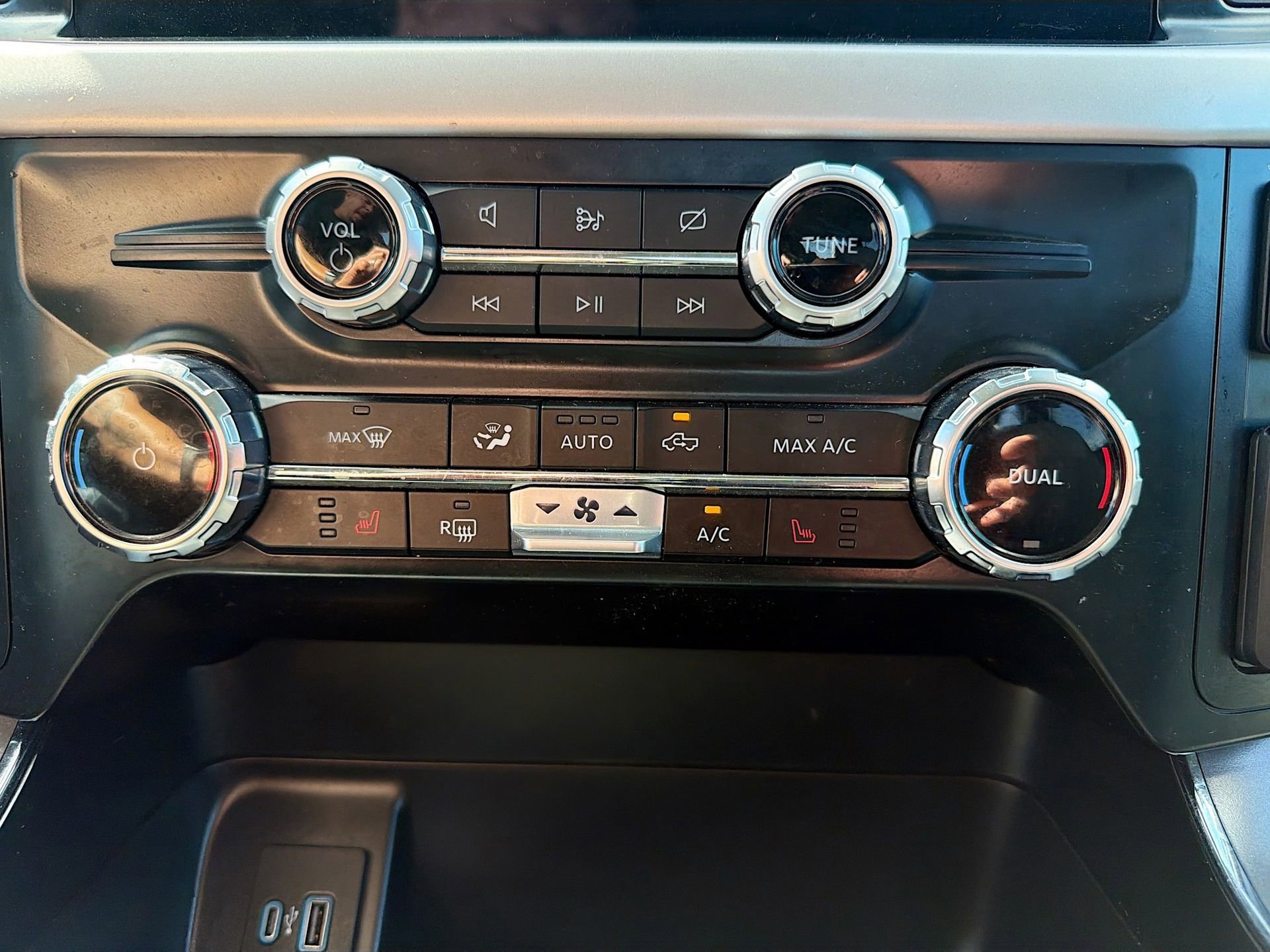 Used 2023 Ford F150 XLT w/ Equipment Group 302A High image 26