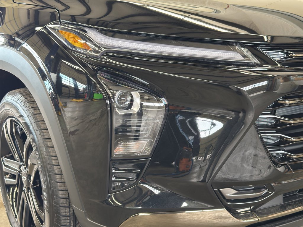 New 2026 Chevrolet Trax ACTIV image 3