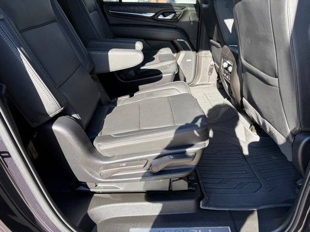 Used 2024 GMC Yukon XL Denali w/ Advanced Technology Package image 24