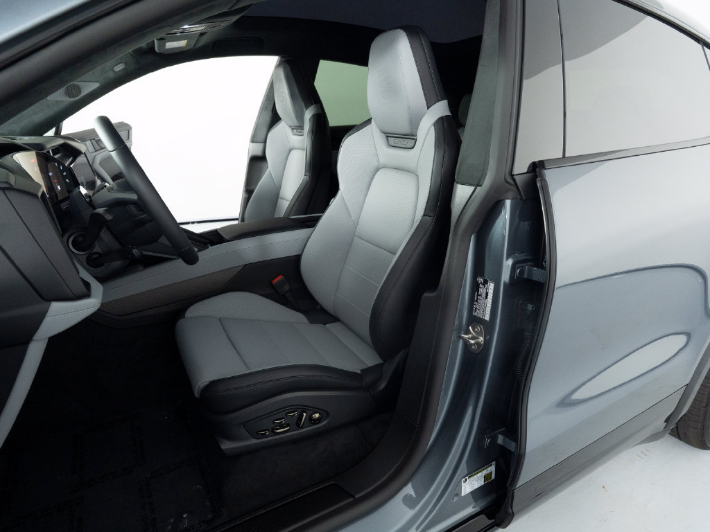 New 2026 Porsche Cayenne Turbo AWD/4WD image 4