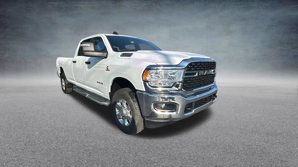Used 2024 RAM 3500 Big Horn AWD/4WD image 3