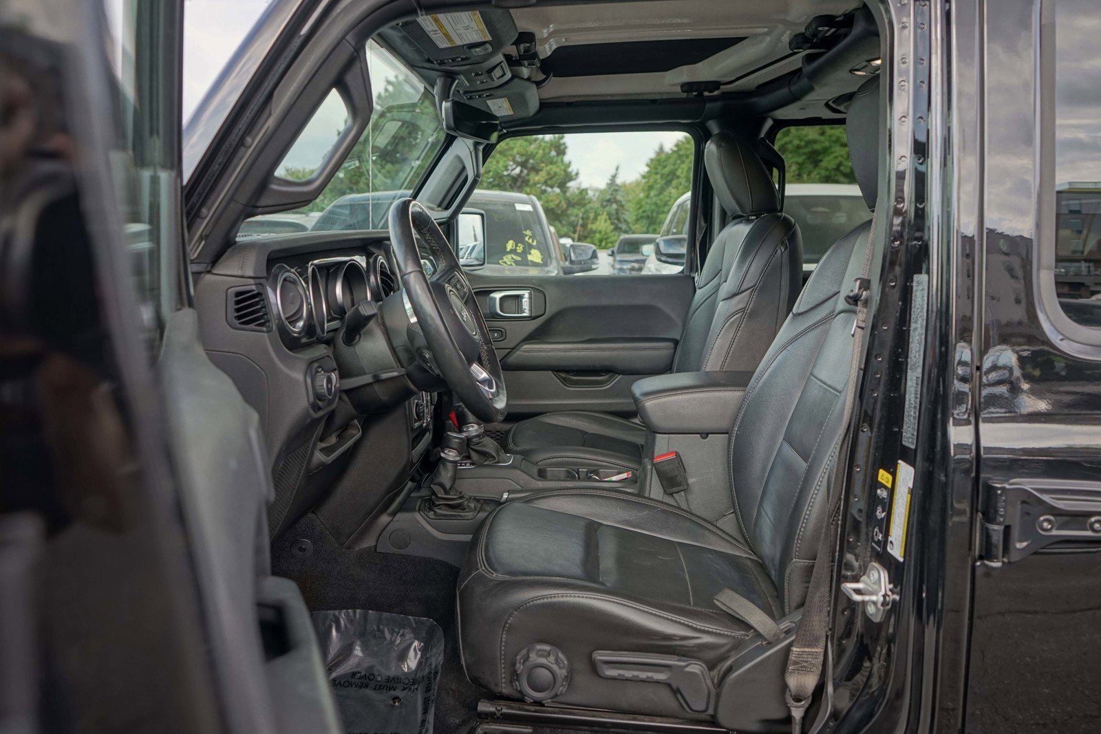 Used 2021 Jeep Wrangler Unlimited Sahara image 13