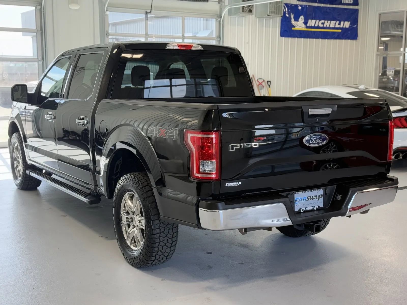 Used 2017 Ford F150 XLT w/ Equipment Group 301A Mid AWD/4WD image 5