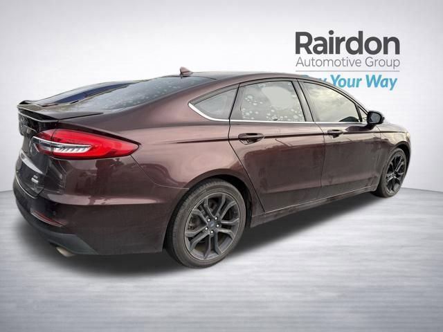 Used 2019 Ford Fusion SE w/ Equipment Group 151A FWD image 11