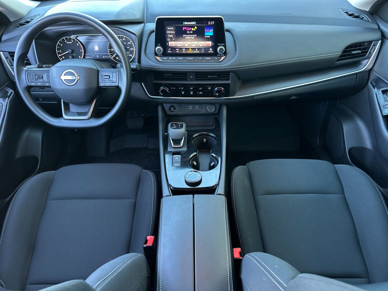 Used 2025 Nissan Rogue S image 11