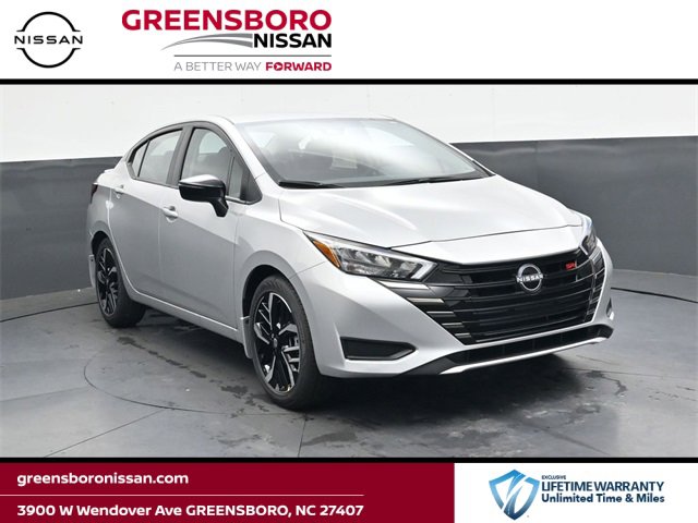 New 2025 Nissan Versa SR w/ Trunk Package