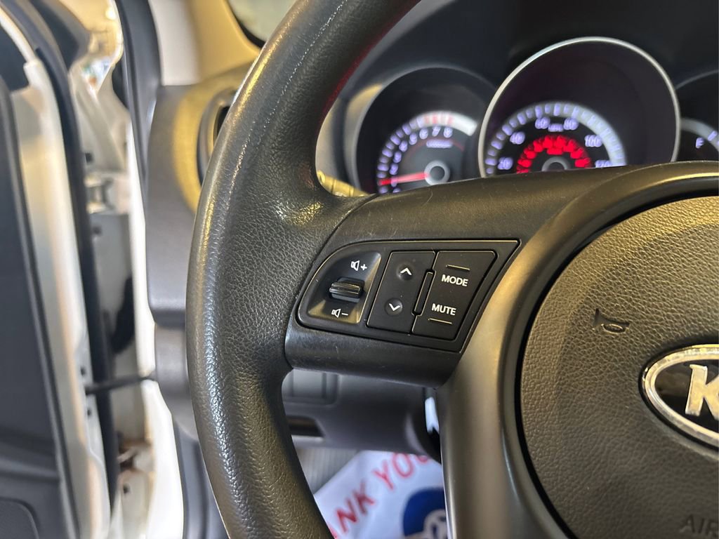 Used 2012 Kia Forte EX w/ Premium Pkg FWD image 33