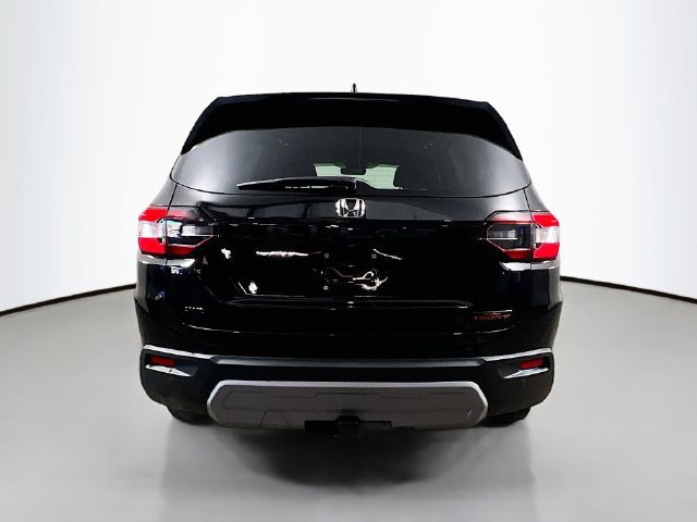 Used 2025 Honda Pilot TrailSport image 24
