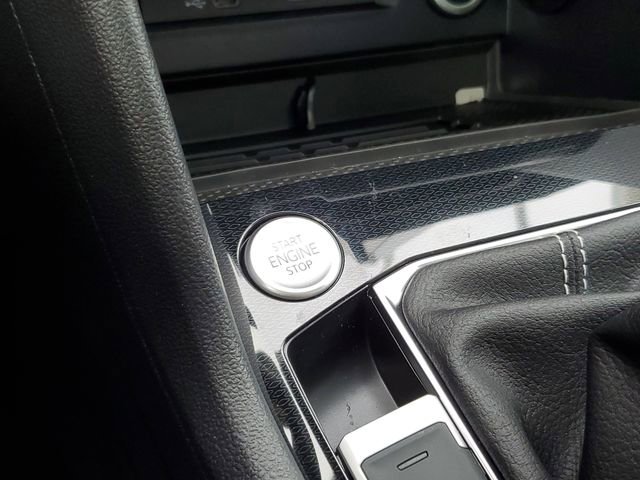 New 2026 Volkswagen Taos SEL image 31