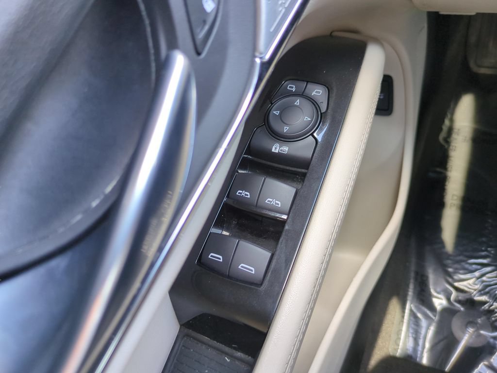 Used 2021 Cadillac CT4 Luxury w/ Sun And Sound Package AWD/4WD image 20