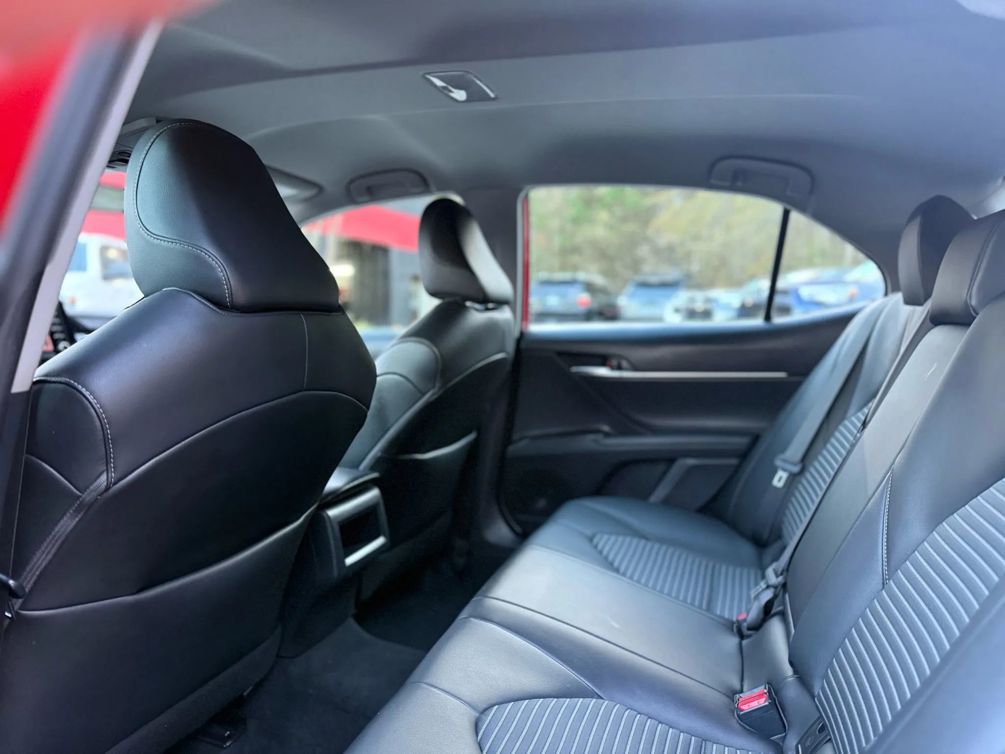 Used 2021 Toyota Camry SE image 19