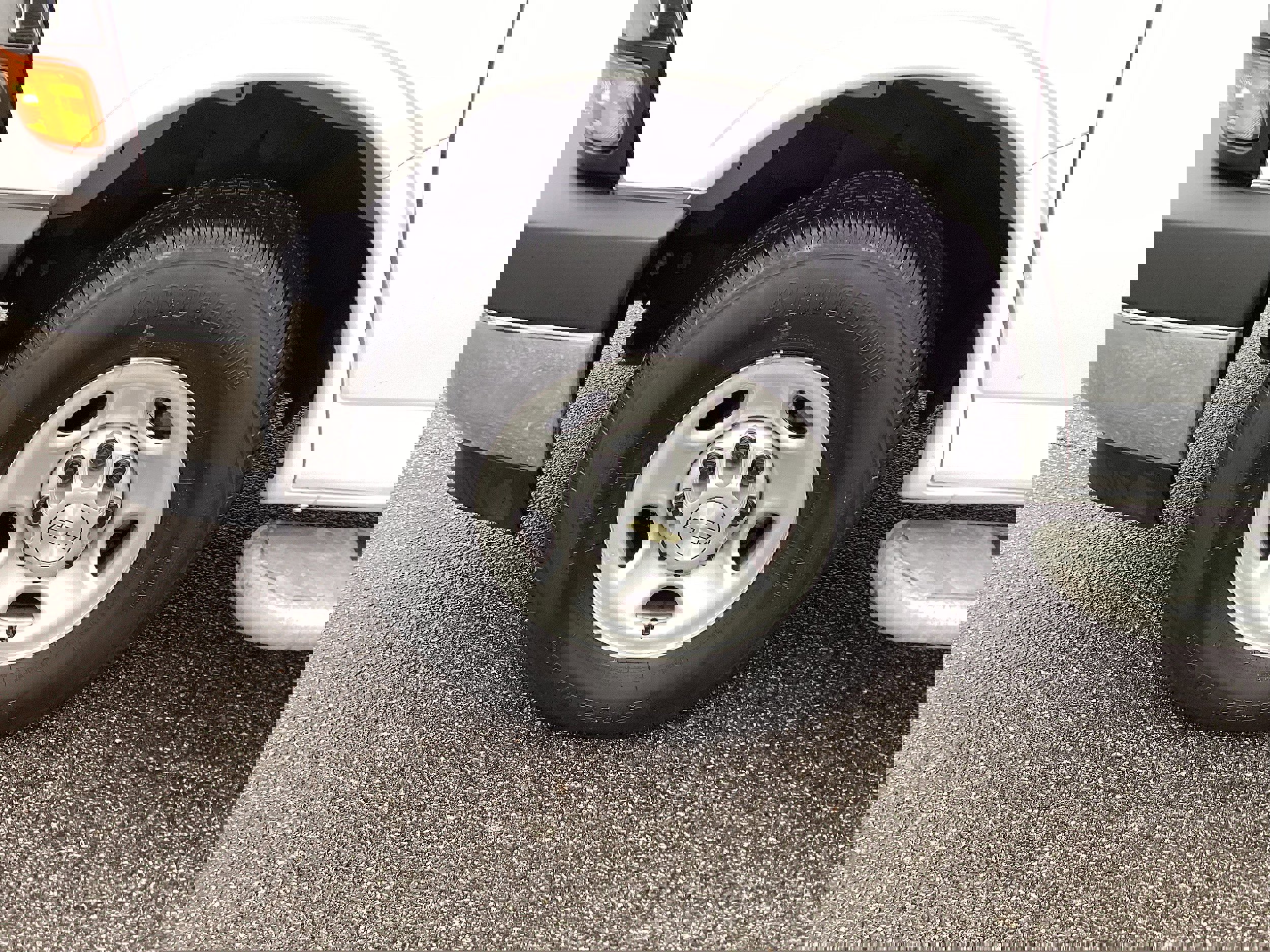 Used 2024 Chevrolet Express 2500 Work Van w/ Driver Convenience Package image 9