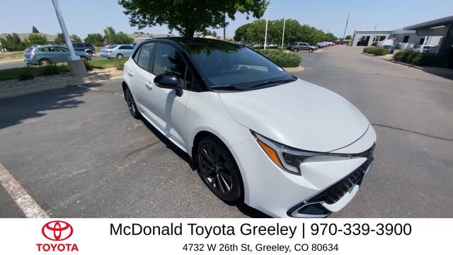 Used 2024 Toyota Corolla XSE FWD image 2
