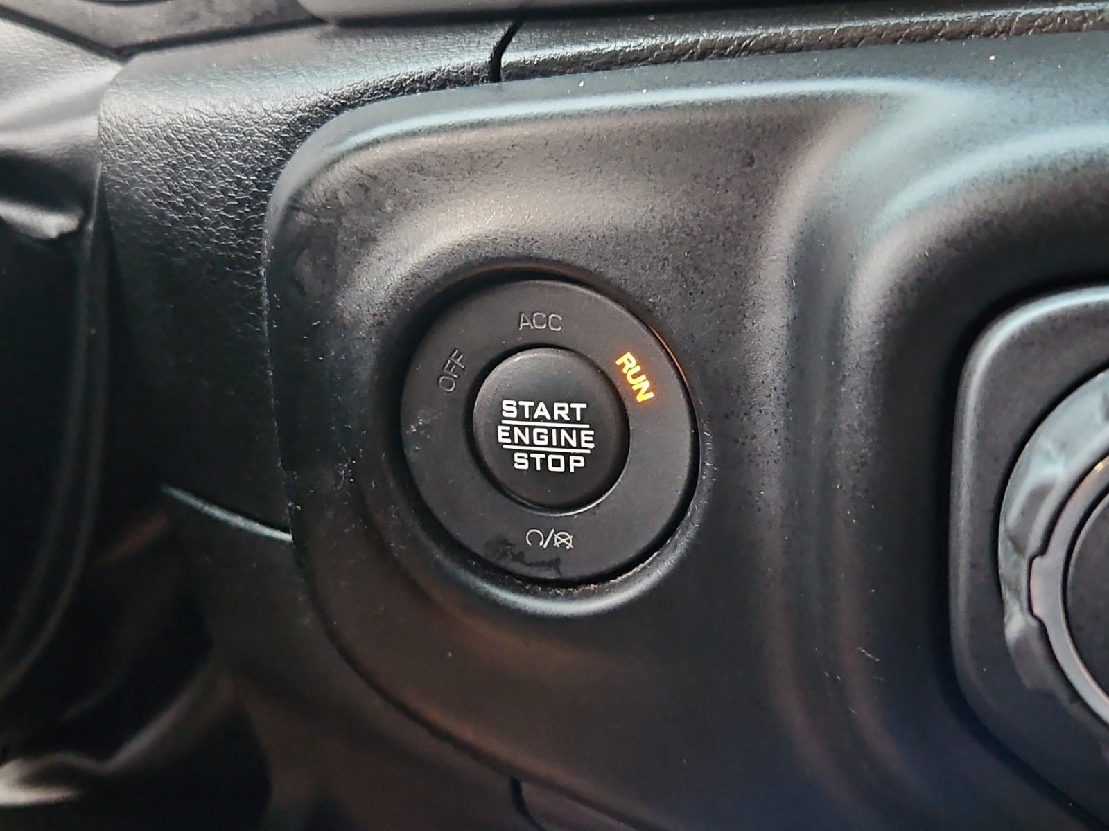 Used 2021 Jeep Wrangler Unlimited Sahara AWD/4WD image 20