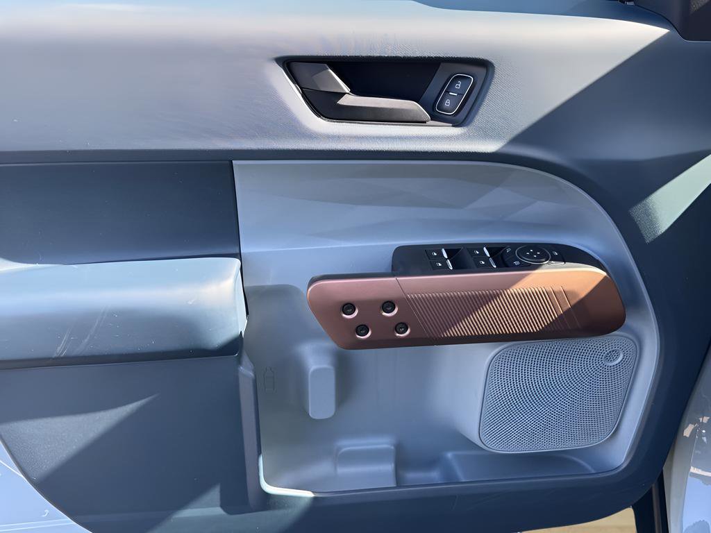 Used 2022 Ford Maverick Lariat image 28