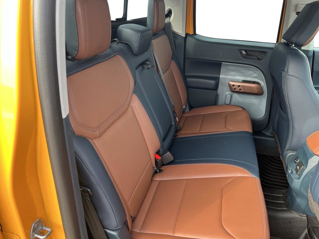 Used 2023 Ford Maverick Lariat w/ Lariat Luxury Package image 22