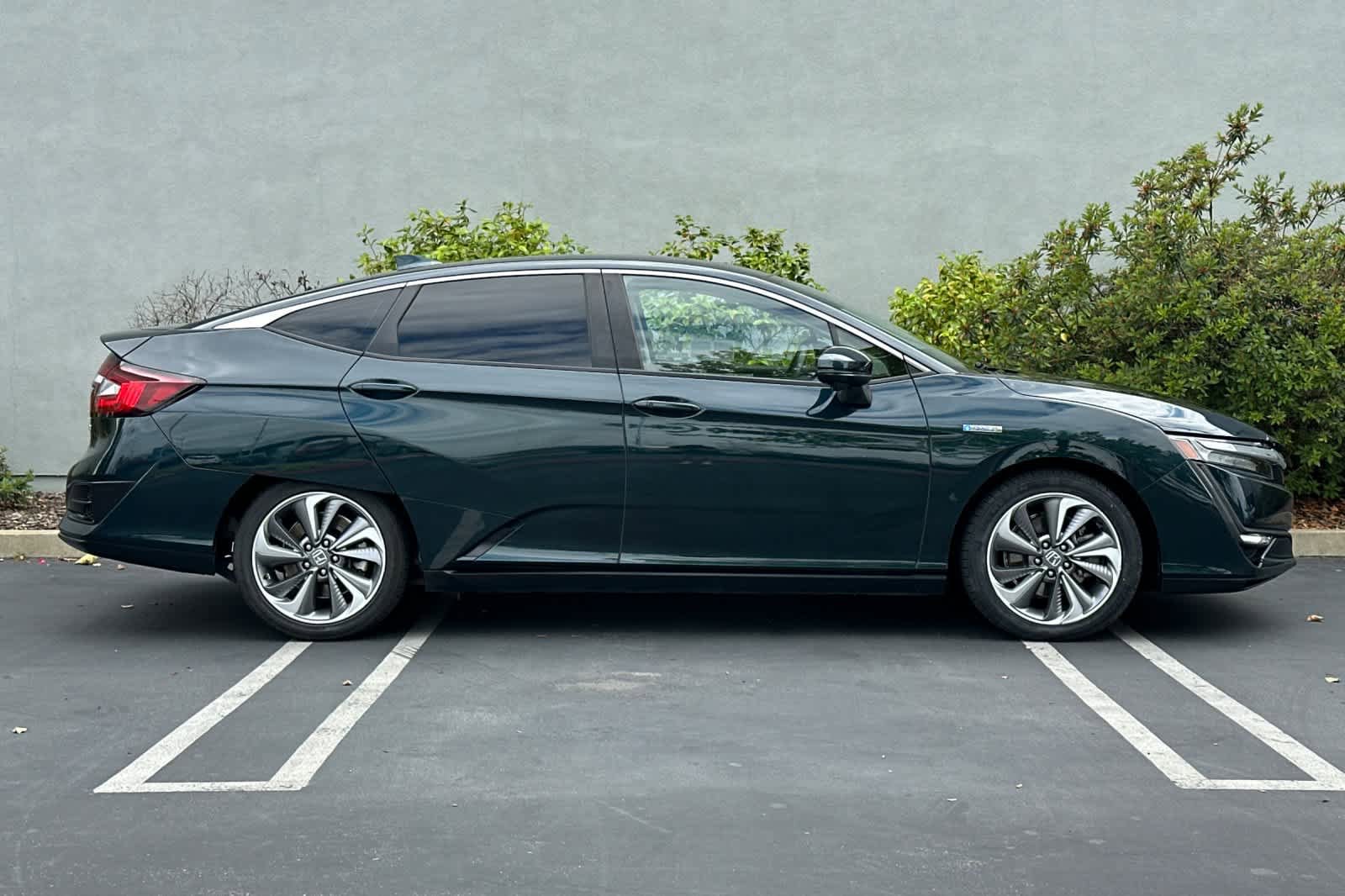 Used 2019 Honda Clarity Plug-In Hybrid image 6