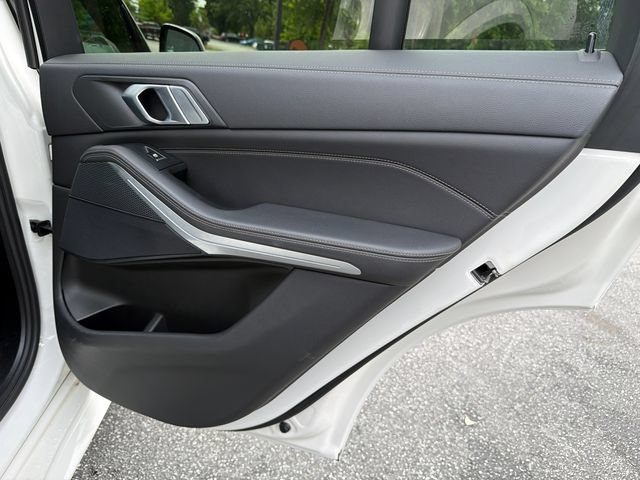 Used 2021 BMW X5 sDrive40i w/ M Sport Package RWD image 16