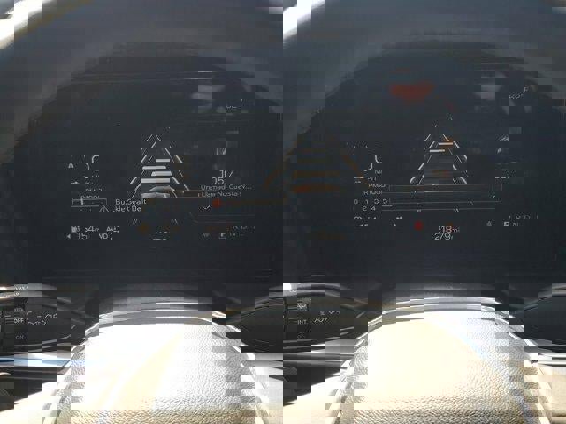 Used 2025 GMC Terrain Elevation image 21